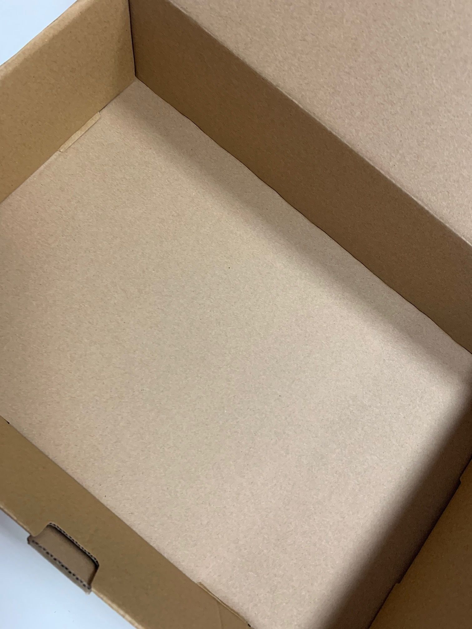 Caja cartón kraft cierre superior reforzado 35,5 x 23 x 9 cm - Imagen 4